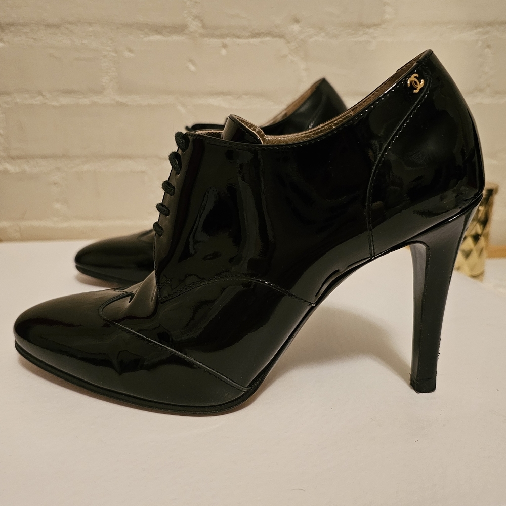 SALE Chanel Black Patent Leather Booties Loafer Style Heels with gold CC - Picture 4 of 16